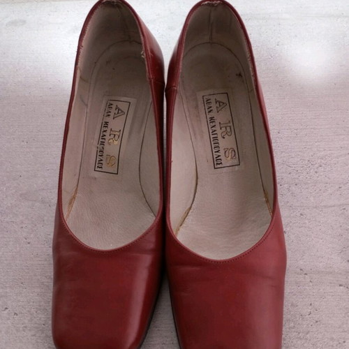 ARS Kechagiopoulos leather shoes like new, size 38, red wedge heel