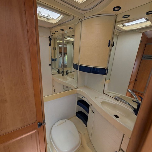 Hymer Nova 555 Caravan in good condition with documents