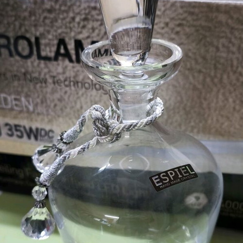 Set of 3 crystal decorations, 1 crystal ashtray and 1 glass decoration