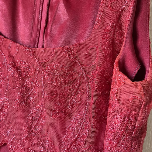 Red dress with lace used, size M