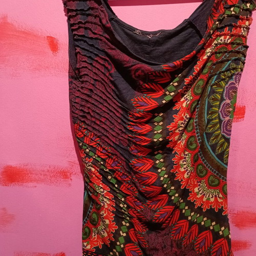 Desigual blouse size L and Street One cotton pants size 42 like new, multicolor red
