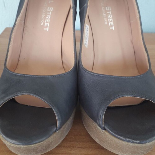 Platform shoes new blue leather Wall Street size 38