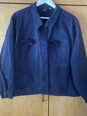 Vero Moda plus size jean jacket like new, dark blue, 6XL