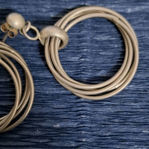 Silver 9.25 Vintage Hoop Earrings like new
