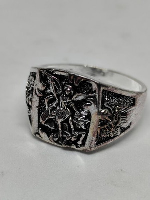 Men's Saint George Signet Ring S925, like new, size 12
