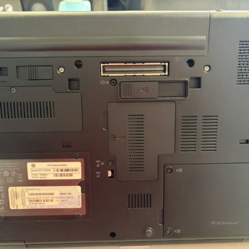 HP EliteBook 8440p laptop used with Windows 10 Greek and charger