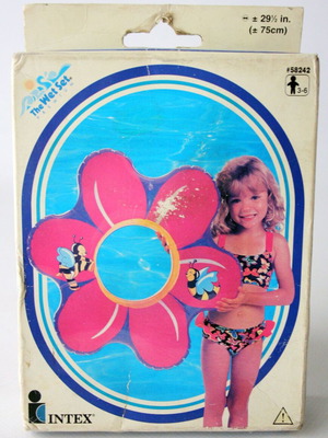 The Wet Set Deluxe Flower Ring inflatable swim ring 75cm