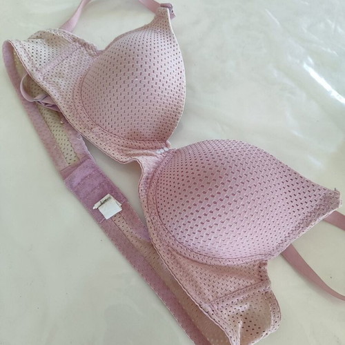 Donnas vintage underwear size 34/75B like new, soft pink