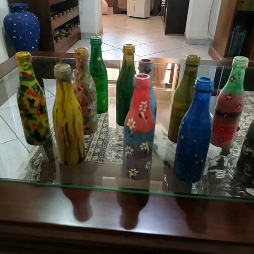 Decorative bottles like new, pack of 12 hand-painted