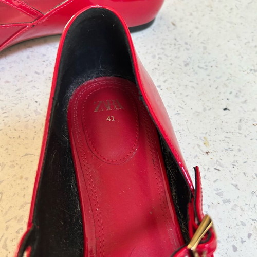 Zara patent Mary Jane’s ballet flats like new, red size 41