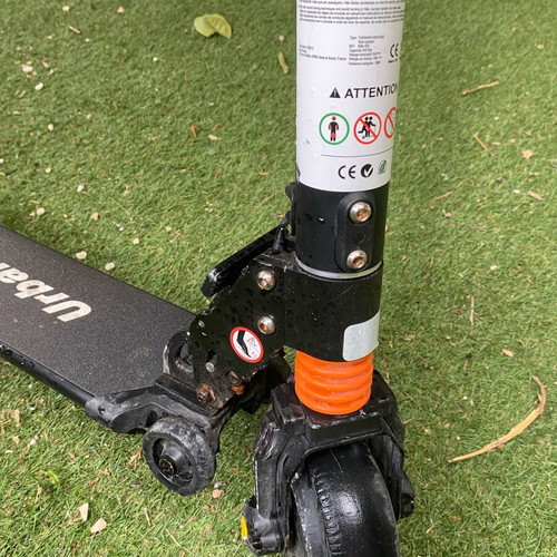 Urban Glide scooter like new, black, max speed 25km