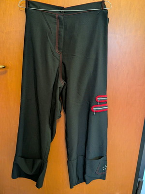 Just Perfect women's pants like new, size L, black and red