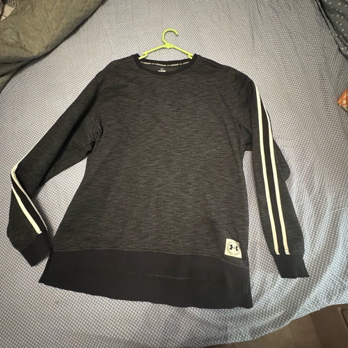 Under Armour μπλούζα XL σαν καινούργια, μαύρη και γκρι με στάμπα στην πλάτη