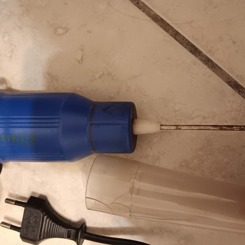 Handheld frappe maker used
