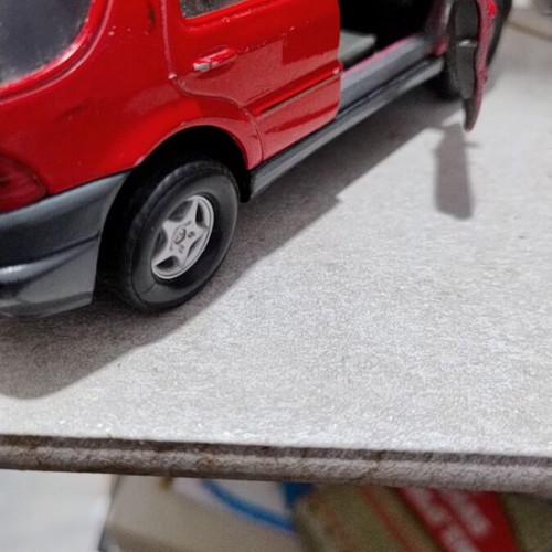 Welly Mercedes-Benz M Class 1/32 scale used
