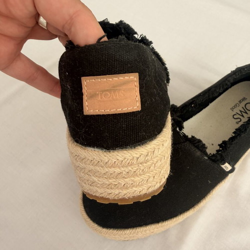 Toms wedge black ladies shoes size 37.5 espadrilles