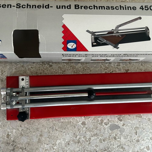 Haromac Tile Cutter unused