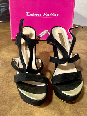 Tsakiris Mallas black platform shoes like new, size 39