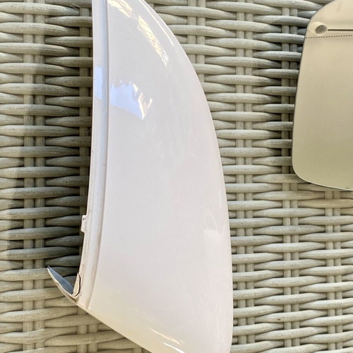 Genuine heated driver side mirror glass and white cover for VW Polo (2009-2017)