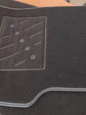 Car mats new, carpet with leather trim, pack of 4, Italian design