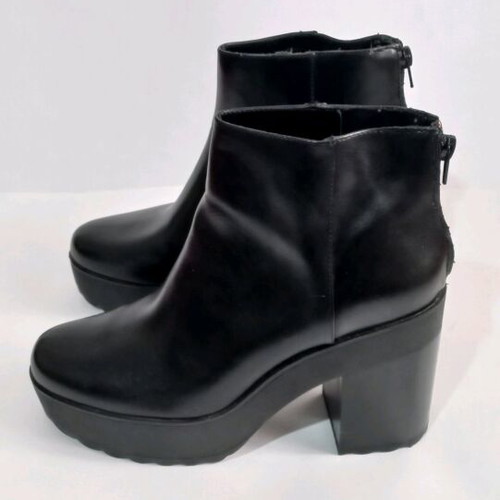 Bershka women's shoes black like new, size 39
