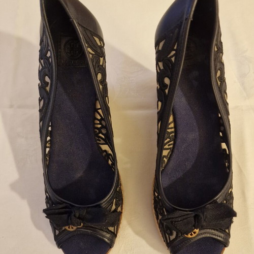 Tory Burch Peep Toe Espadrilles Like New, Leather, Size 39, Blue