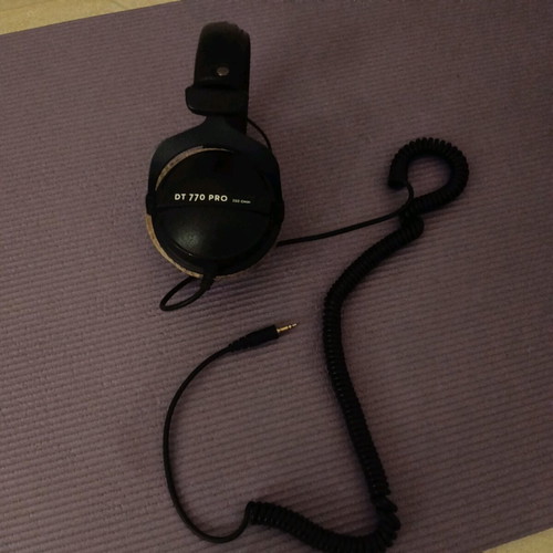 Beyerdynamic DT770Pro headphones like new, wired, professional