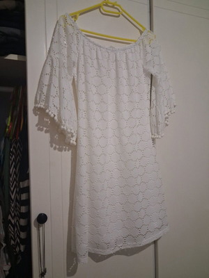 Boho chic mini dress with guipure lace, Sofi Accessories