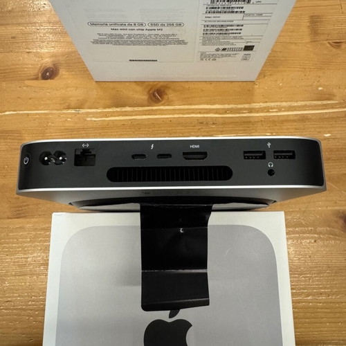 Apple Mac Mini M2 Chip 8C CPU 10C GPU 8Gb RAM 256Gb SSD used