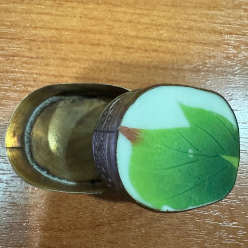 Decorative metal box like new, small