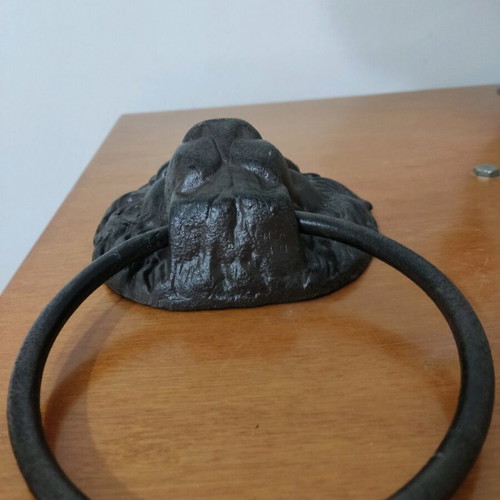 Metal large lion door knocker new for wall or door