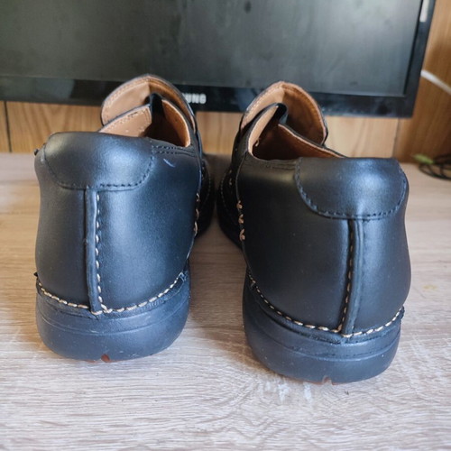 Clarks Un Loop black leather anatomical shoes, new, size 42