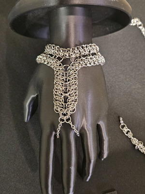 Wrist chain slave bracelet made-to-order stainless steel chainmaille