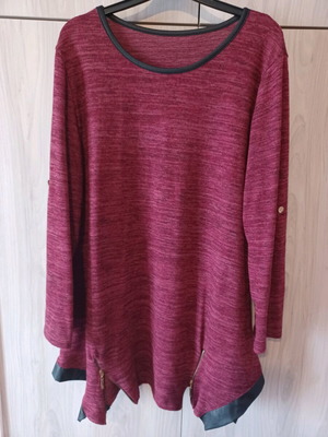 Women's blouse like new with leatherette and zippers