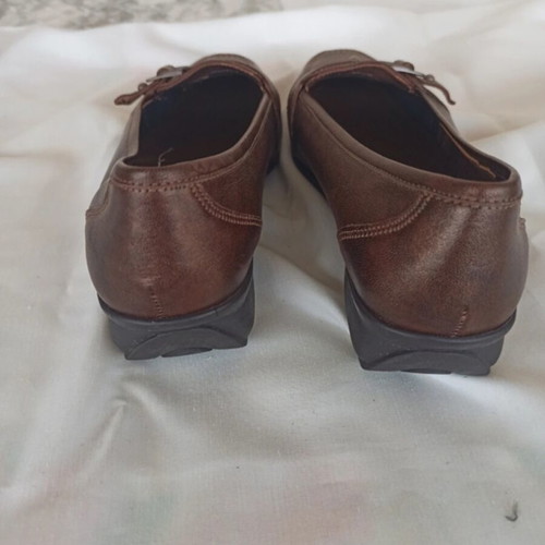 Boxer women's moccasin shoes size 39 like new