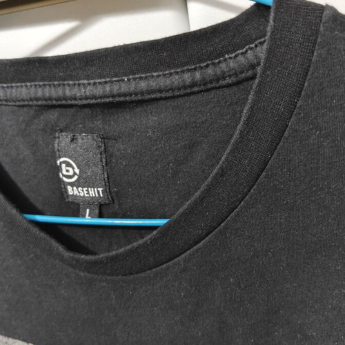Basehit men's long sleeve black shirt like new with Roy's Motel & Café print