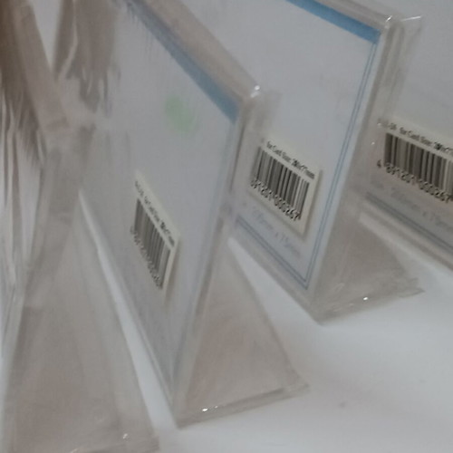 Plexiglass Stands set of 4, new, 20x7.7x2.5 cm