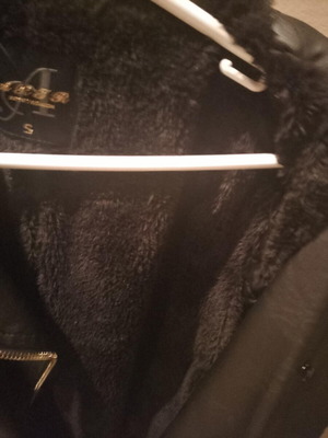 Leather coat like new, black with fur lining