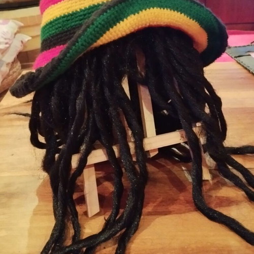 Reggae Bob Marley hat and wig set like new, carnival