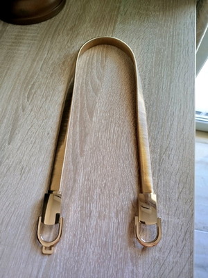 Women's belt like new, gold color, size S-M