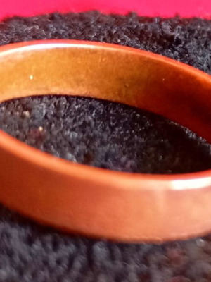 Copper wedding ring like new, diameter about 1.90 cm