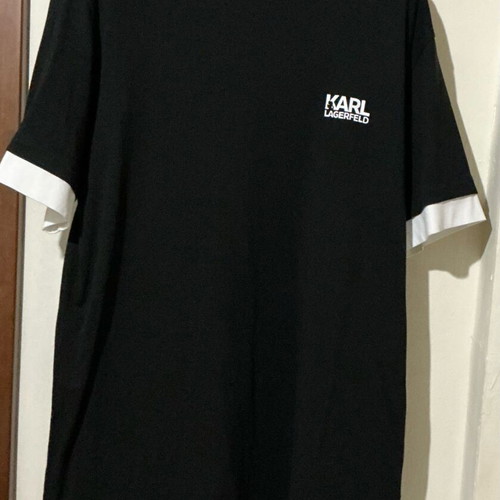 Karl Lagerfeld T-shirt black like new, size Large