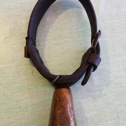 Authentic Old Kypri Bell with Leather Strap and Anti-Theft Lock like new