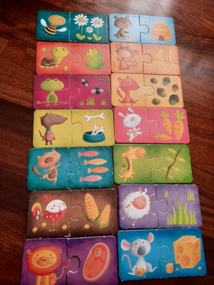 Animal puzzles used, set of 14 pieces with their food