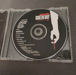 GREEN DAY - AMERICAN IDIOT CD ALBUM