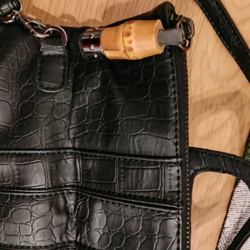 Makgio women's shoulder bag like new