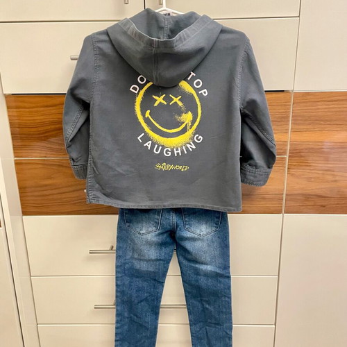Zara set with used hooded shirt and new jeans