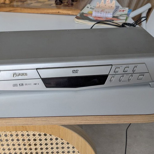 Funai DVP 4000 DVD player used, functional without remote