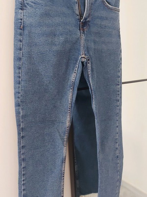 Bershka jeans dark blue size 36 like new