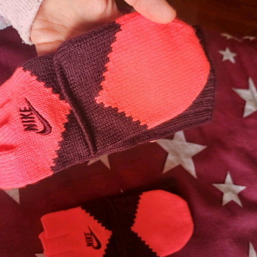 Nike gloves new